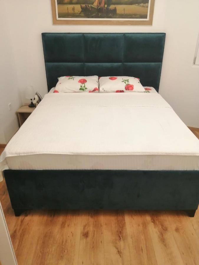 Sveti Stefan- Apartment Dora ภายนอก รูปภาพ
