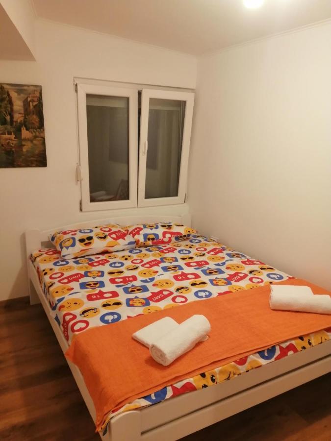 Sveti Stefan- Apartment Dora ภายนอก รูปภาพ