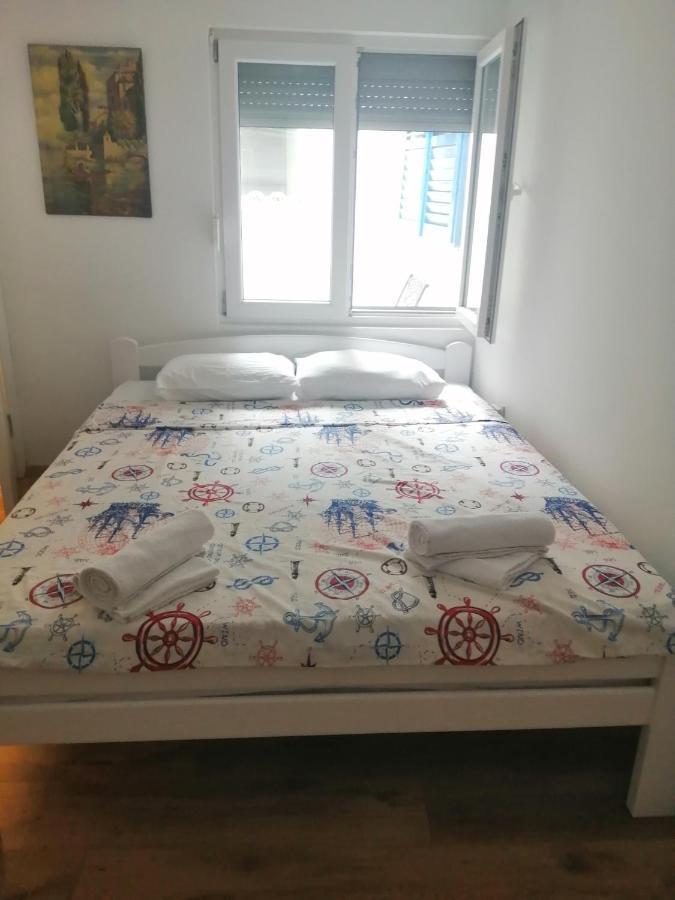 Sveti Stefan- Apartment Dora ภายนอก รูปภาพ