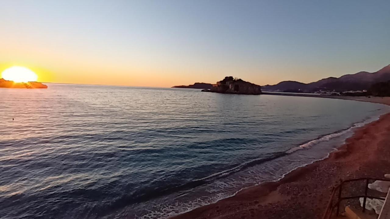 Sveti Stefan- Apartment Dora ภายนอก รูปภาพ