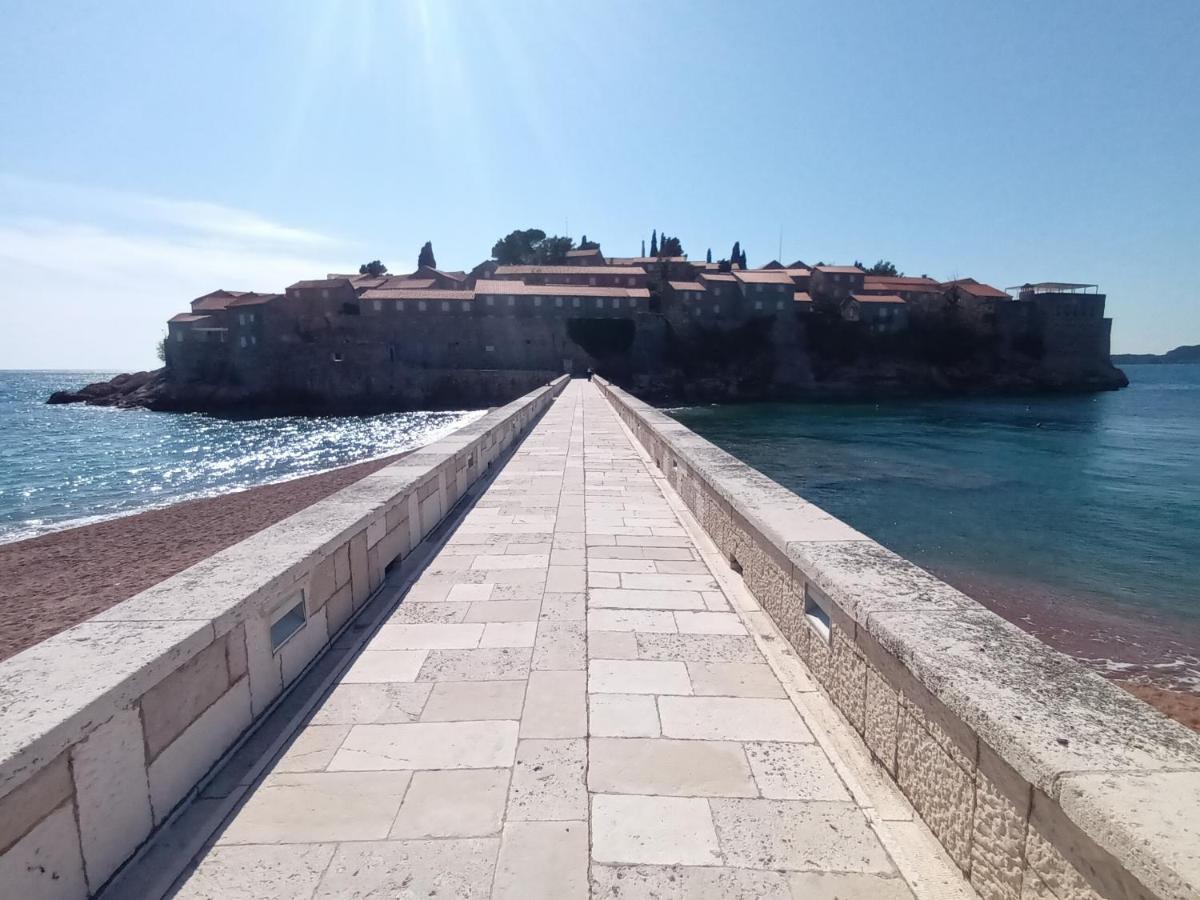 Sveti Stefan- Apartment Dora ภายนอก รูปภาพ